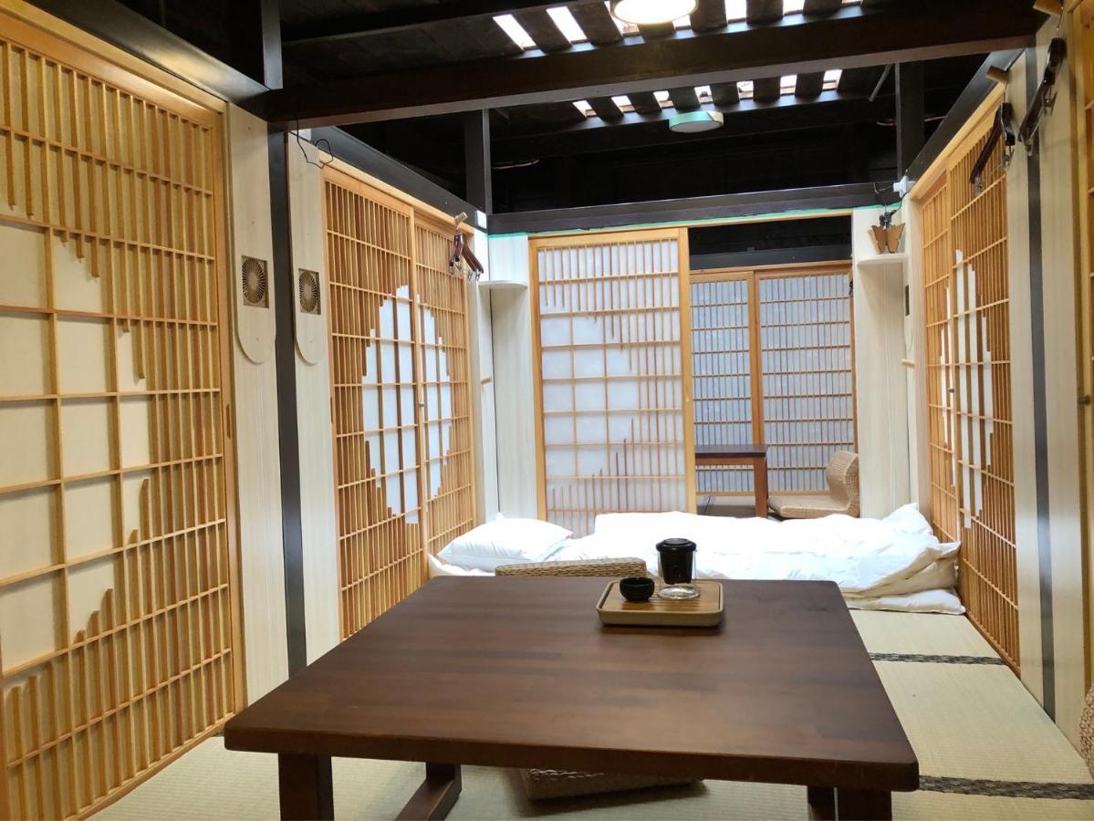 台甕茶室青年旅館 Tai-Wong Tatami Room Hostel Tainan Eksteriør bilde